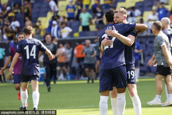 FIFA đánh giá mười câu lạc b